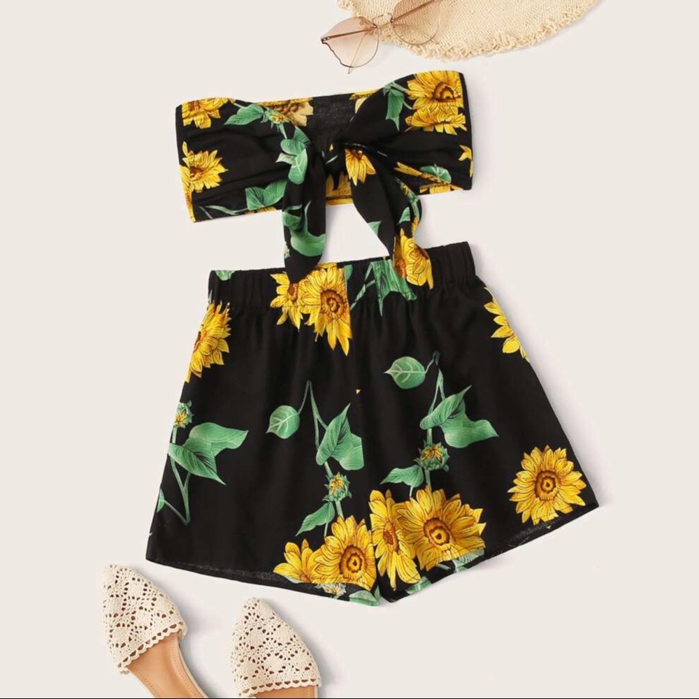 Floral Knot Front Tube Top & Shorts